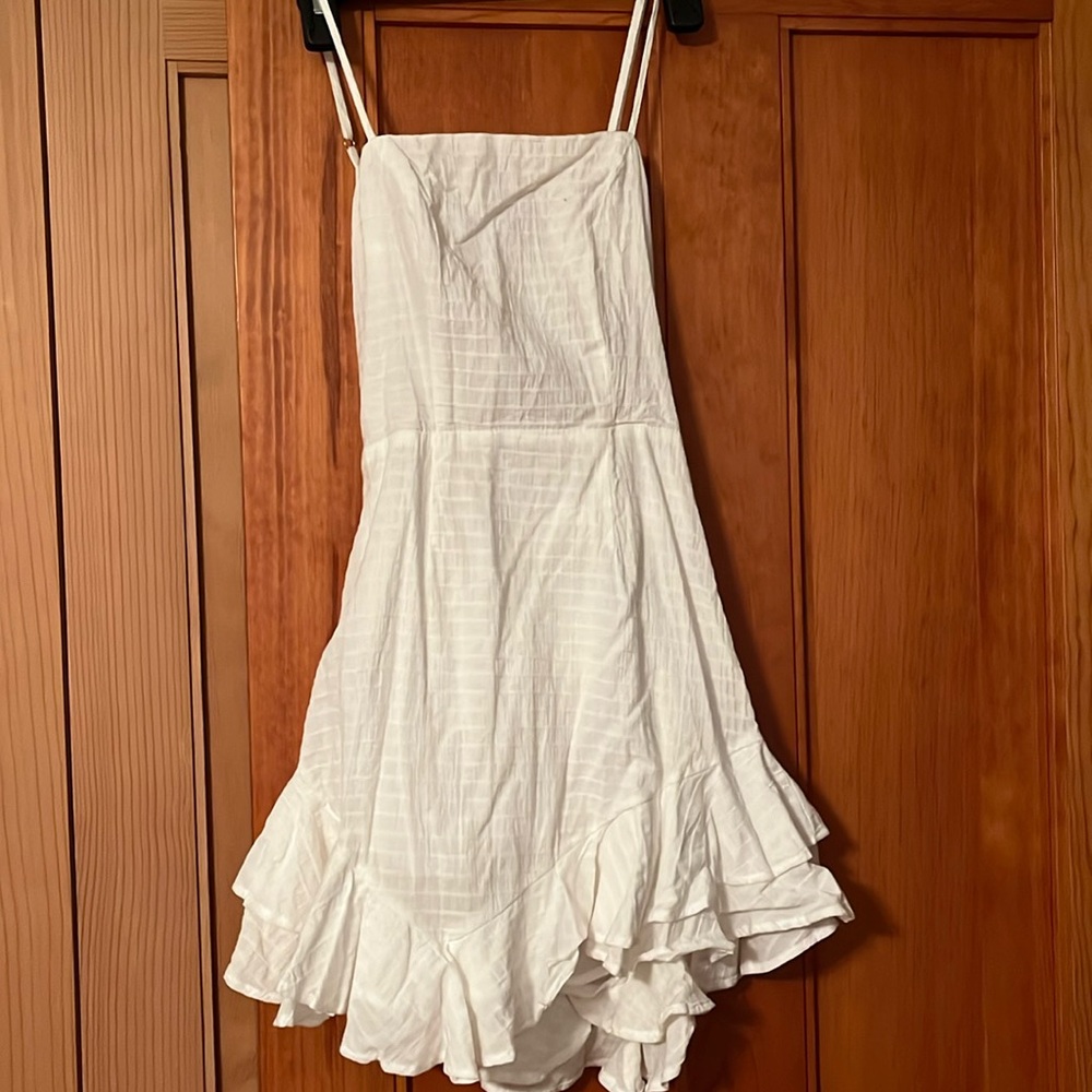 Hello Molly White Dress XS Open Back with Ties Never Worn